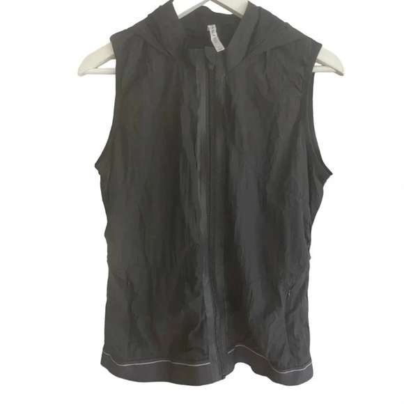 Fabletics Black Nylon Kennedy Vest Black Size Medium Mesh Lining Hooded Sporty - Picture 4 of 9